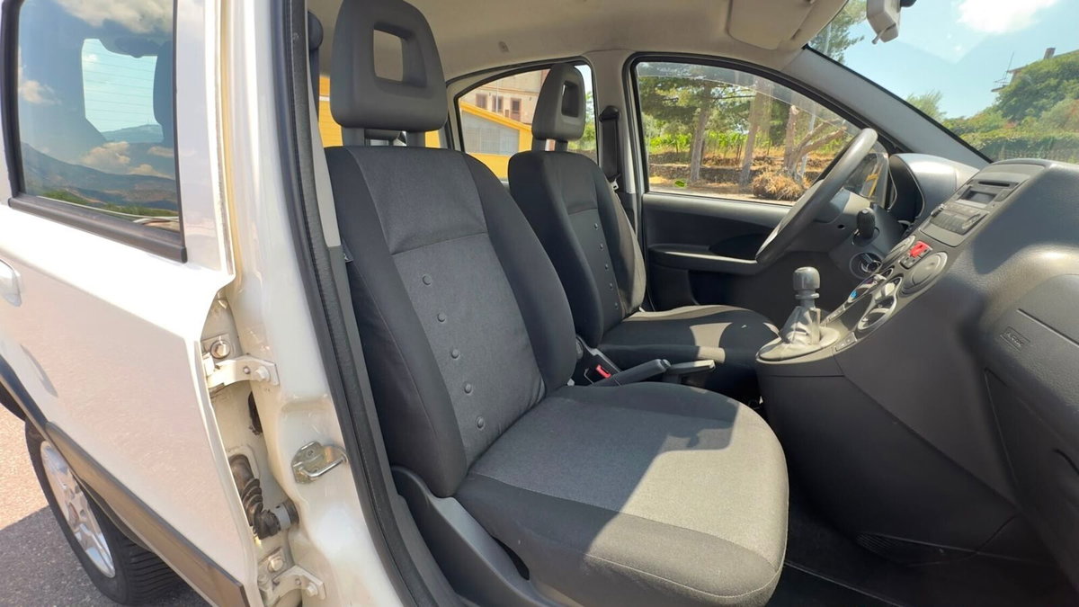 Fiat Panda 1.3 MJT 16V DPF 4x4 Climbing (12)