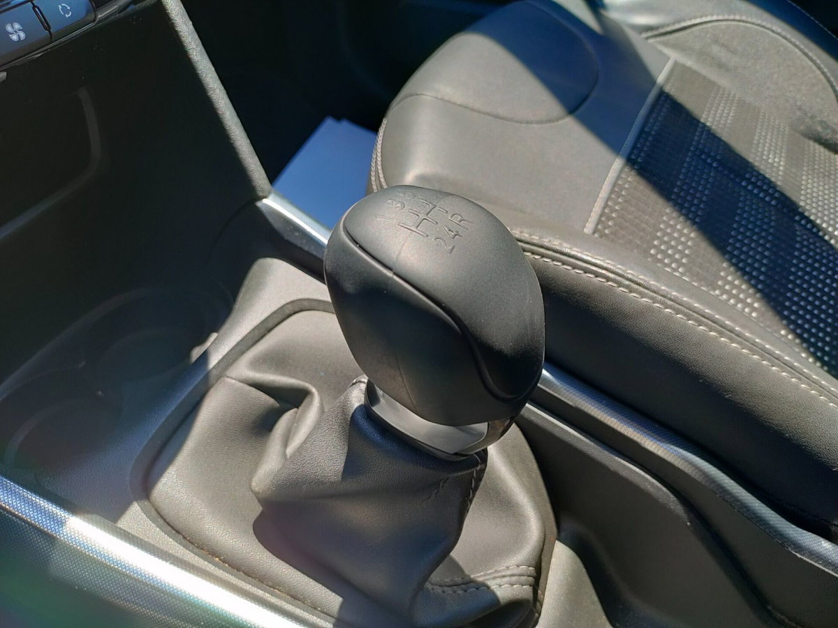 Peugeot 2008 82 Allure (14)