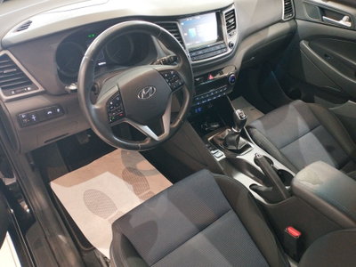 Hyundai Tucson 1.7 CRDi XPossible (10)