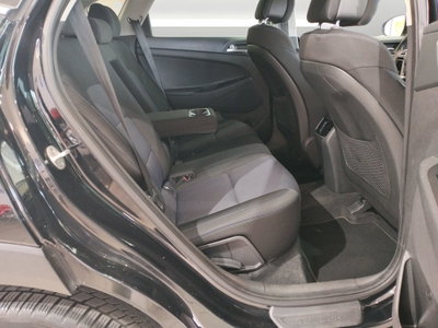 Hyundai Tucson 1.7 CRDi XPossible (14)