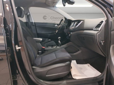 Hyundai Tucson 1.7 CRDi XPossible (15)
