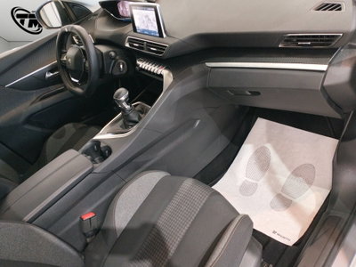 Peugeot 3008 BlueHDi 130 S&S Business (15)