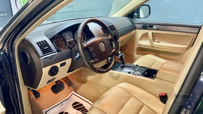 Volkswagen Touareg R5 TDI DPF tiptronic (7)
