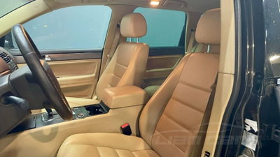 Volkswagen Touareg R5 TDI DPF tiptronic (9)
