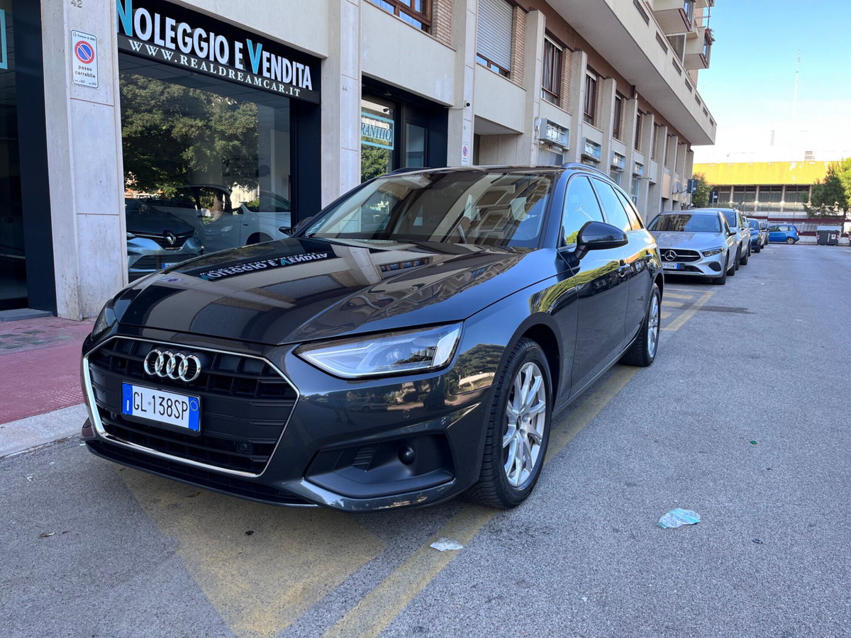 Audi A4 Avant 40 TDI S tronic Business (2)