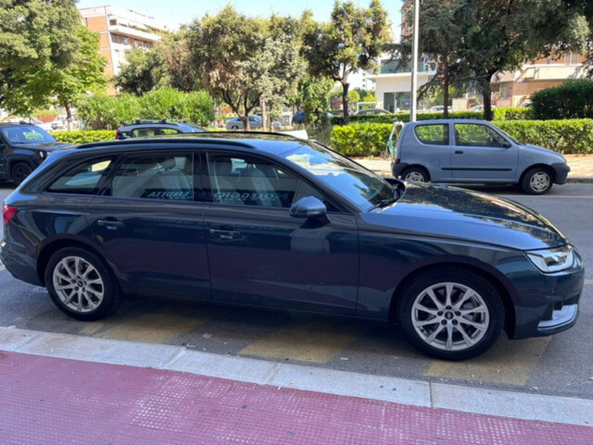 Audi A4 Avant 40 TDI S tronic Business (3)