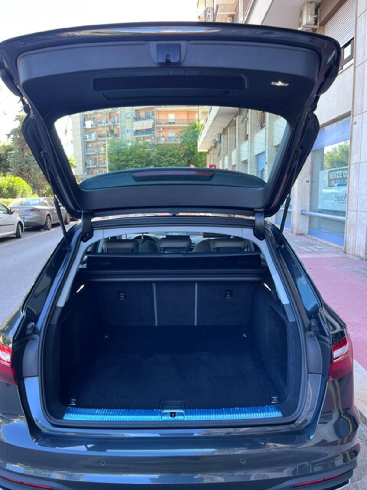 Audi A4 Avant 40 TDI S tronic Business (8)