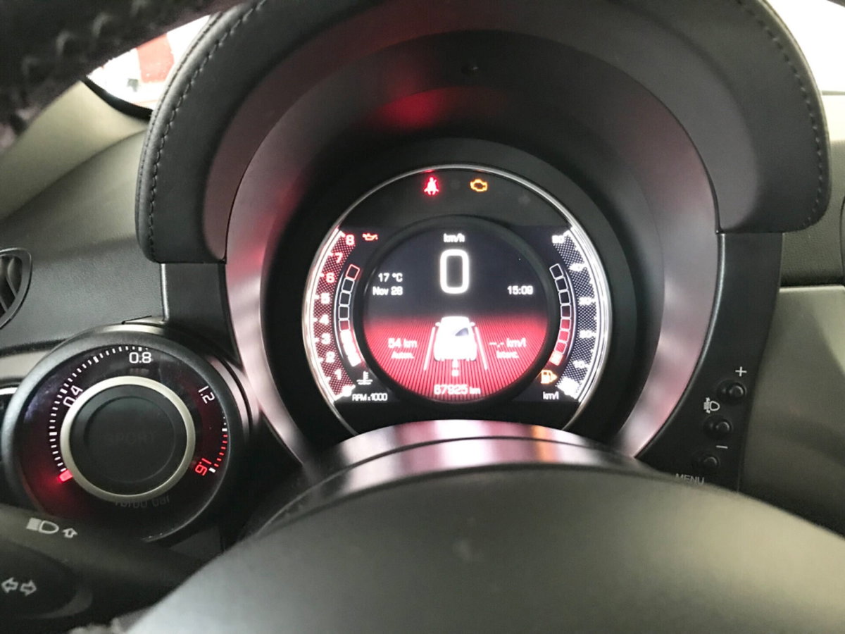 Abarth 595 595 1.4 Turbo T-Jet 165 CV Pista (8)