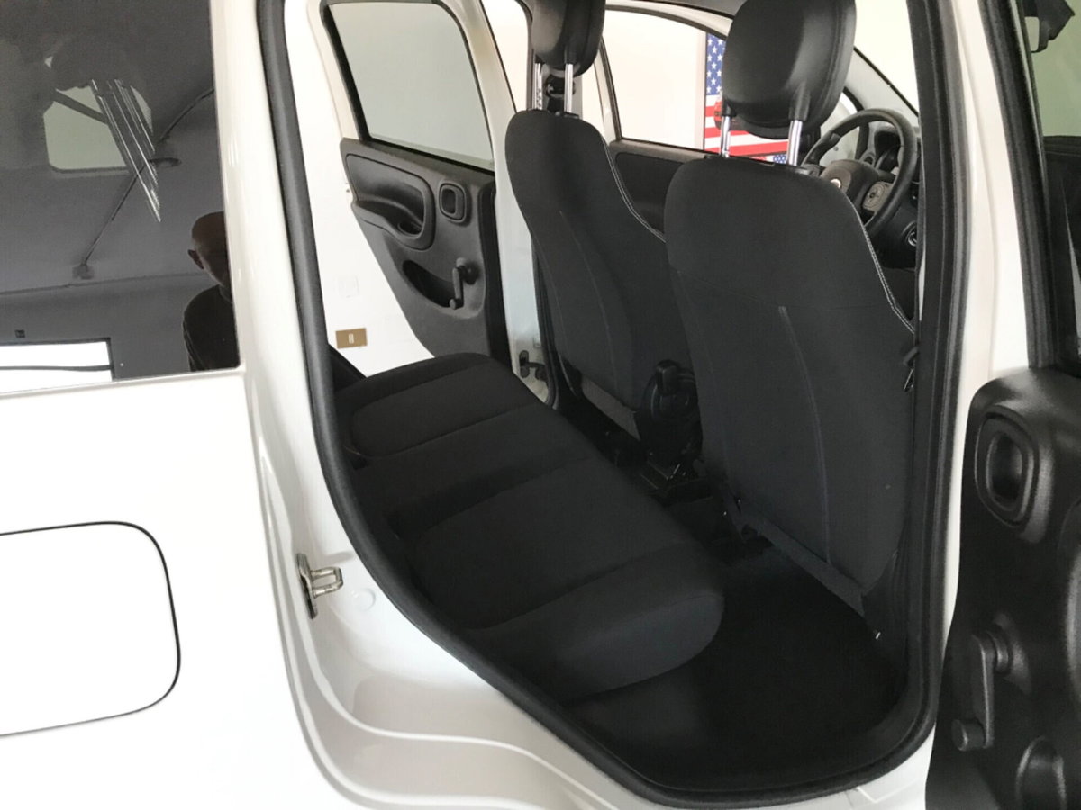 Fiat Panda 1.0 FireFly S&S Hybrid City Cross (11)