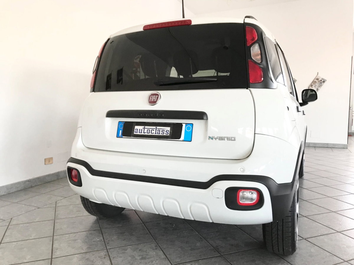 Fiat Panda 1.0 FireFly S&S Hybrid City Cross (6)