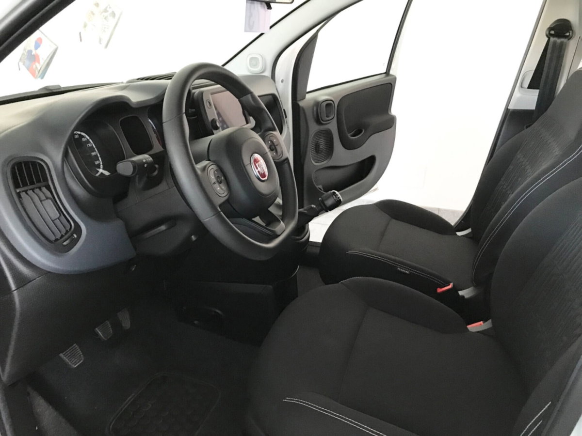 Fiat Panda 1.0 FireFly S&S Hybrid City Cross (7)