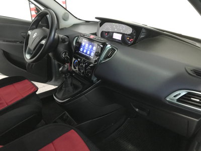Lancia Ypsilon 1.0 FireFly 5 porte S&S Hybrid Gold Plus (16)