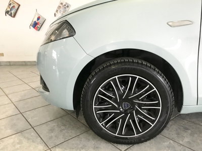 Lancia Ypsilon 1.0 FireFly 5 porte S&S Hybrid Gold Plus (7)