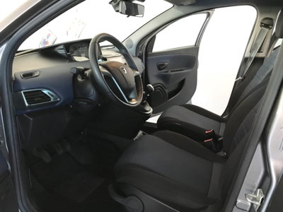 Lancia Ypsilon 1.0 FireFly 5 porte S&S Hybrid Gold Plus (11)