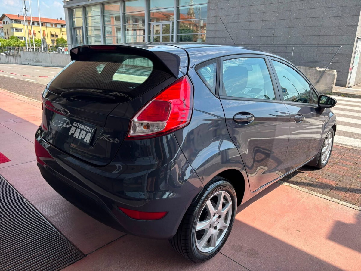 Ford Fiesta 1.2 82 CV 5 porte Titanium (4)