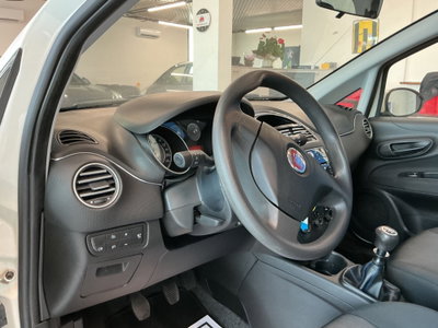 Fiat Punto 1.2 8V 5 porte Street (4)