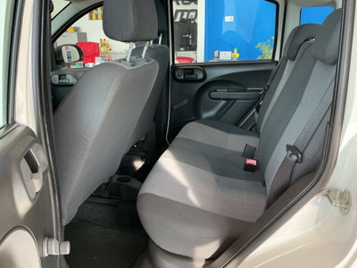 Fiat Panda 1.4 Natural Power (9)