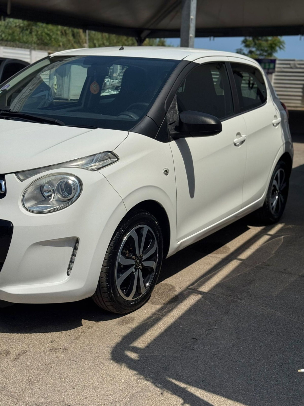 Citroen C1 C1 VTi 68 5 porte Shine (3)