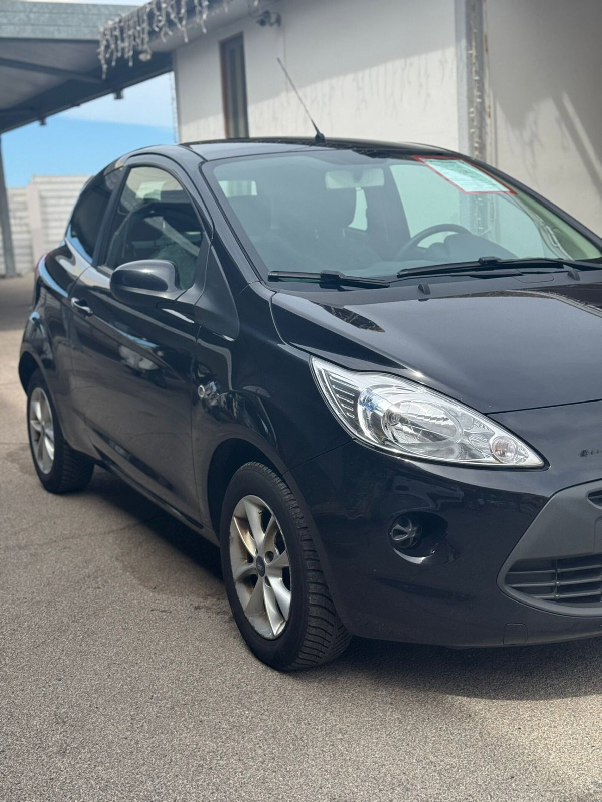 Ford Ka 1.2 8V 69CV Titanium (2)