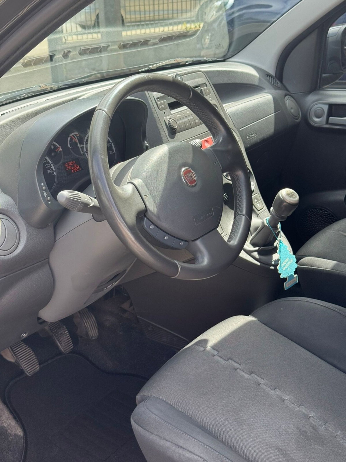 Fiat Panda 1.2 Emotion (4)