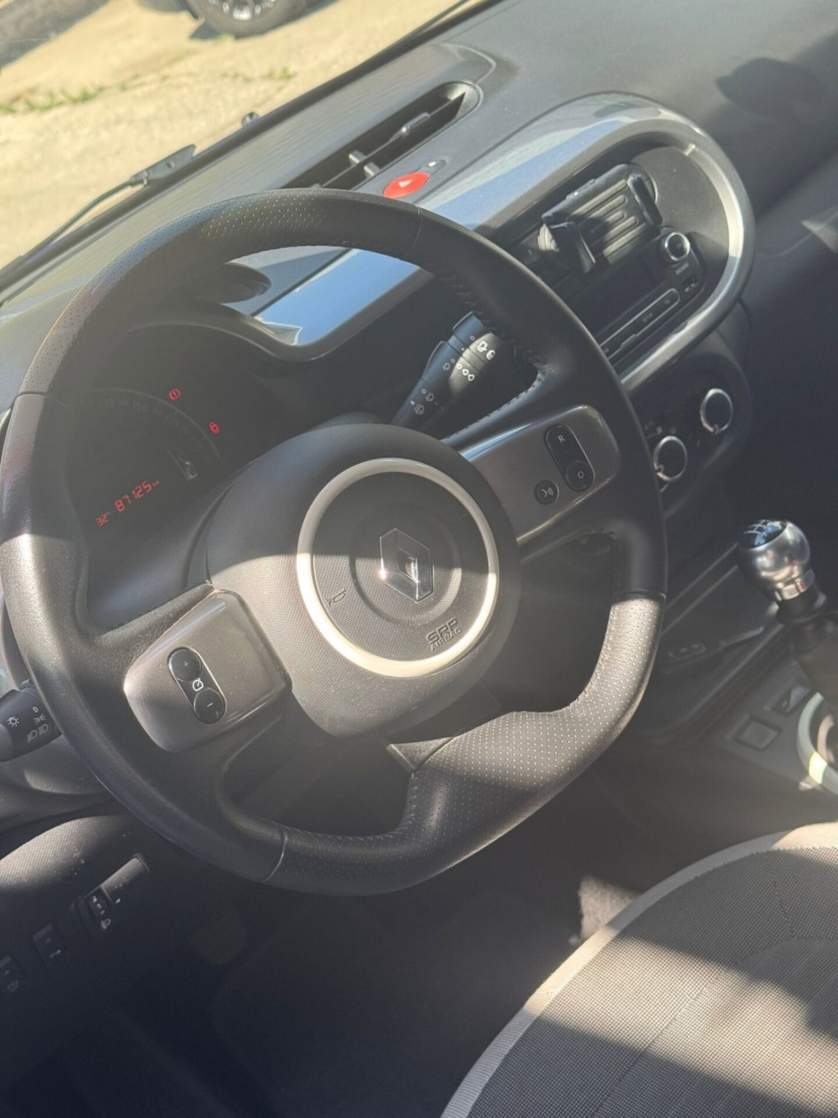Renault Twingo TCe 90 CV Stop&Start Energy Lovely (14)