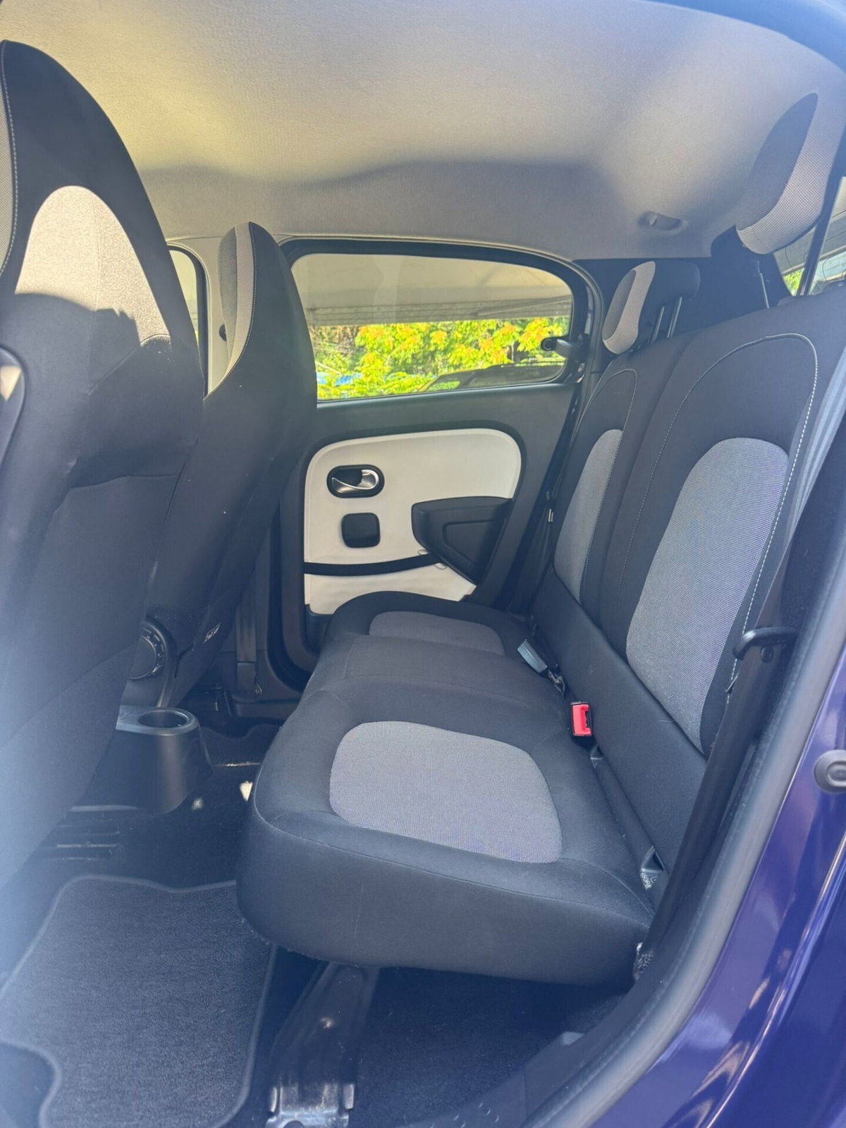 Renault Twingo TCe 90 CV Stop&Start Energy Lovely (16)