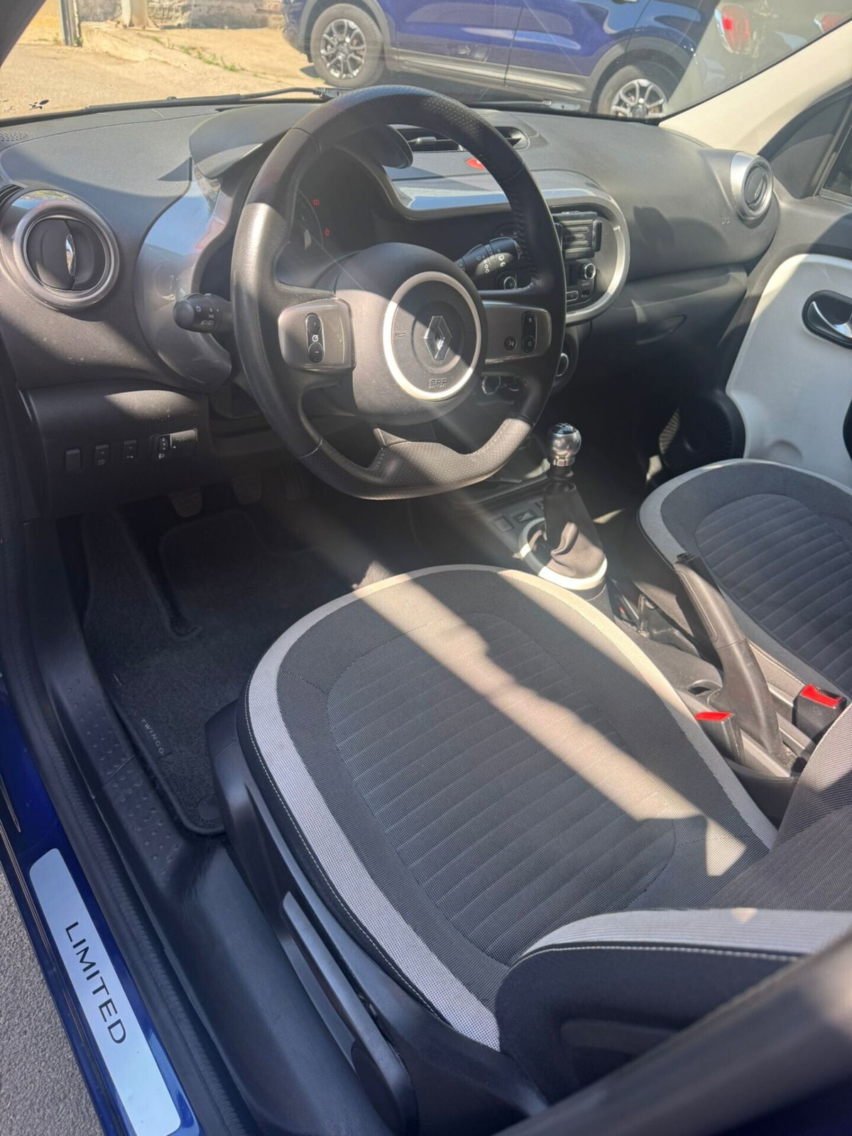 Renault Twingo TCe 90 CV Stop&Start Energy Lovely (7)