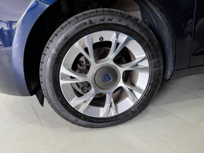 Lancia Ypsilon 1.2 69 CV 5 porte Gold (14)