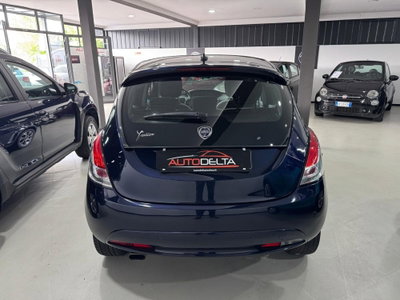 Lancia Ypsilon 1.2 69 CV 5 porte Gold (3)