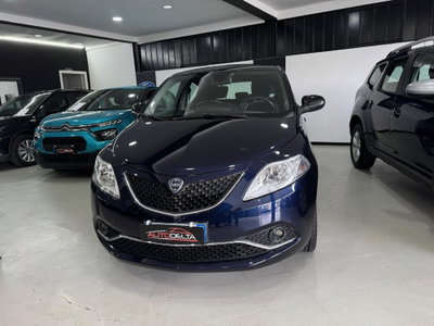 Lancia Ypsilon 1.2 69 CV 5 porte Gold (4)