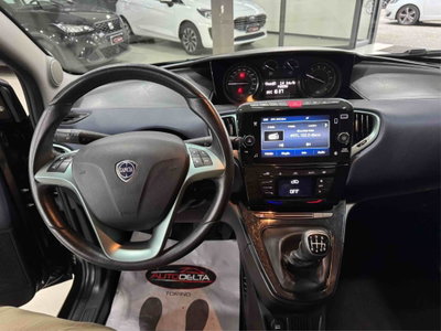 Lancia Ypsilon 1.0 FireFly 5 porte S&S Hybrid Gold Plus (7)