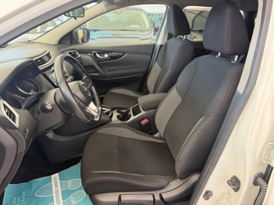 Nissan Qashqai 1.5 dCi Tekna (8)