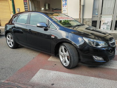 Opel Astra 1.7 CDTI 125CV 5 porte Cosmo (3)