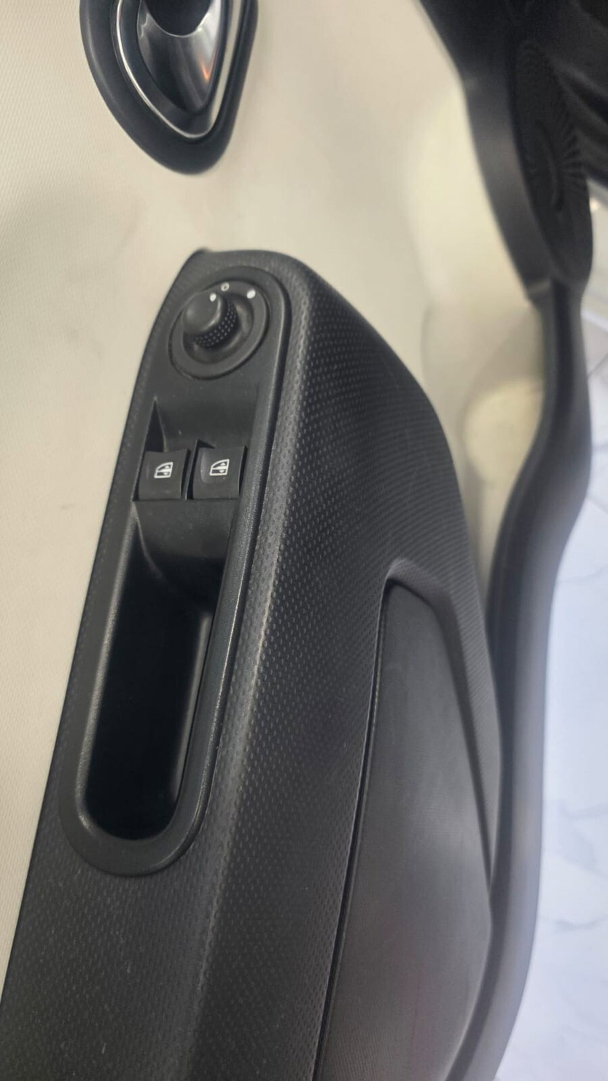 Renault Twingo 1.0 SCe Stop&Start Energy (19)