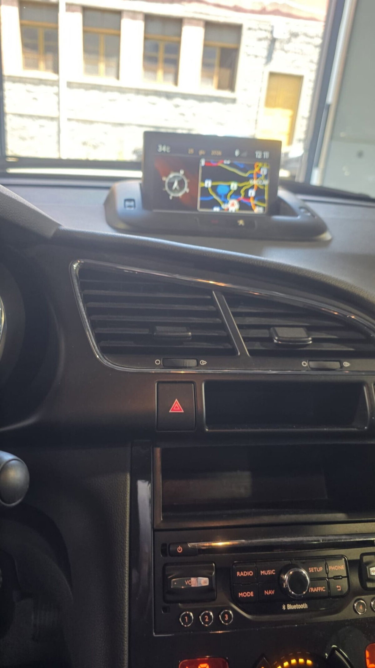 Peugeot 3008 BlueHDi 120 EAT6 S&S Allure (20)