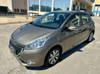 Peugeot 208 82 5 porte Active usata