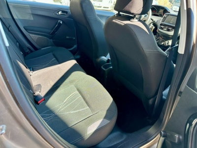 Peugeot 208 82 5 porte Active (11)