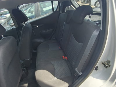 Opel Karl Rocks 1.0 73 CV (15)
