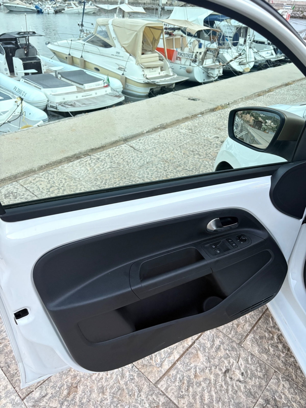 SEAT Mii 1.0 5 porte by Cosmopolitan (10)