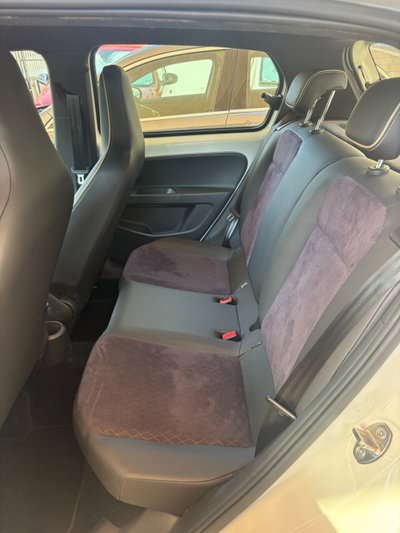 SEAT Mii 1.0 5 porte by Cosmopolitan (7)