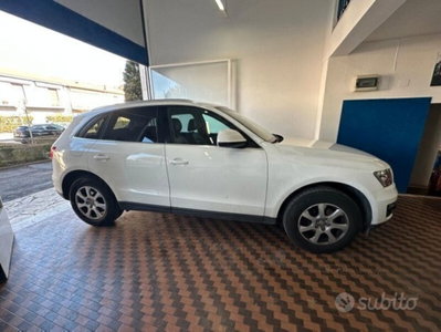 Audi Q5 2.0 TDI 143 CV quattro (6)