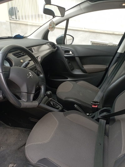 Citroen C3 1.4 HDi 70 Exclusive (11)