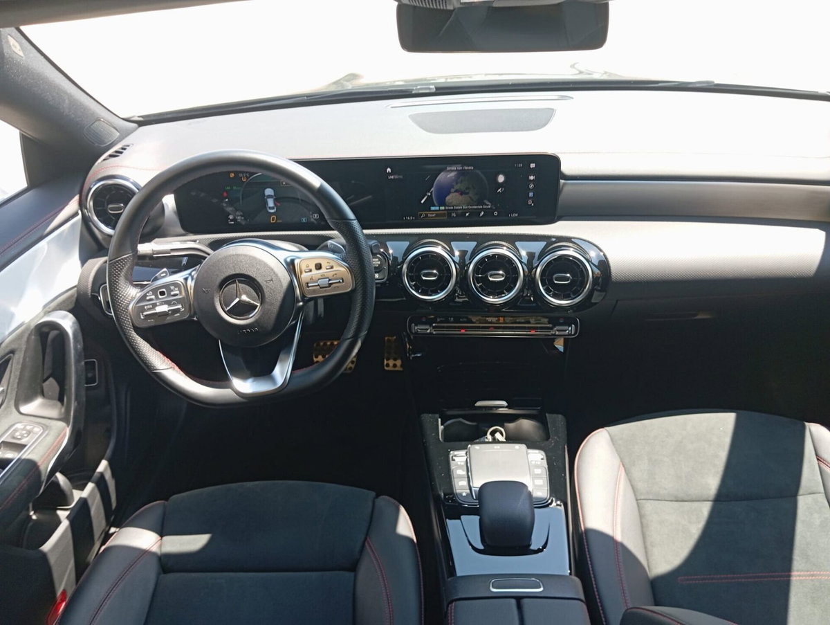 Mercedes-Benz CLA 220 d Automatic Premium (10)