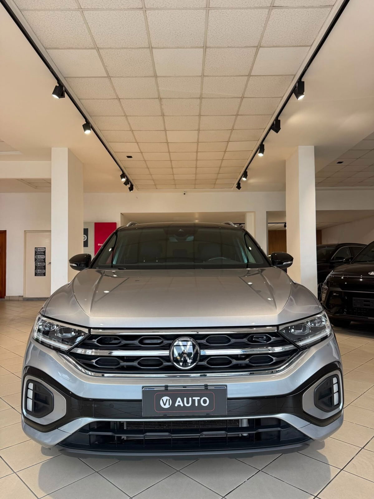 Volkswagen T-Roc 1.0 tsi R-Line 115cv