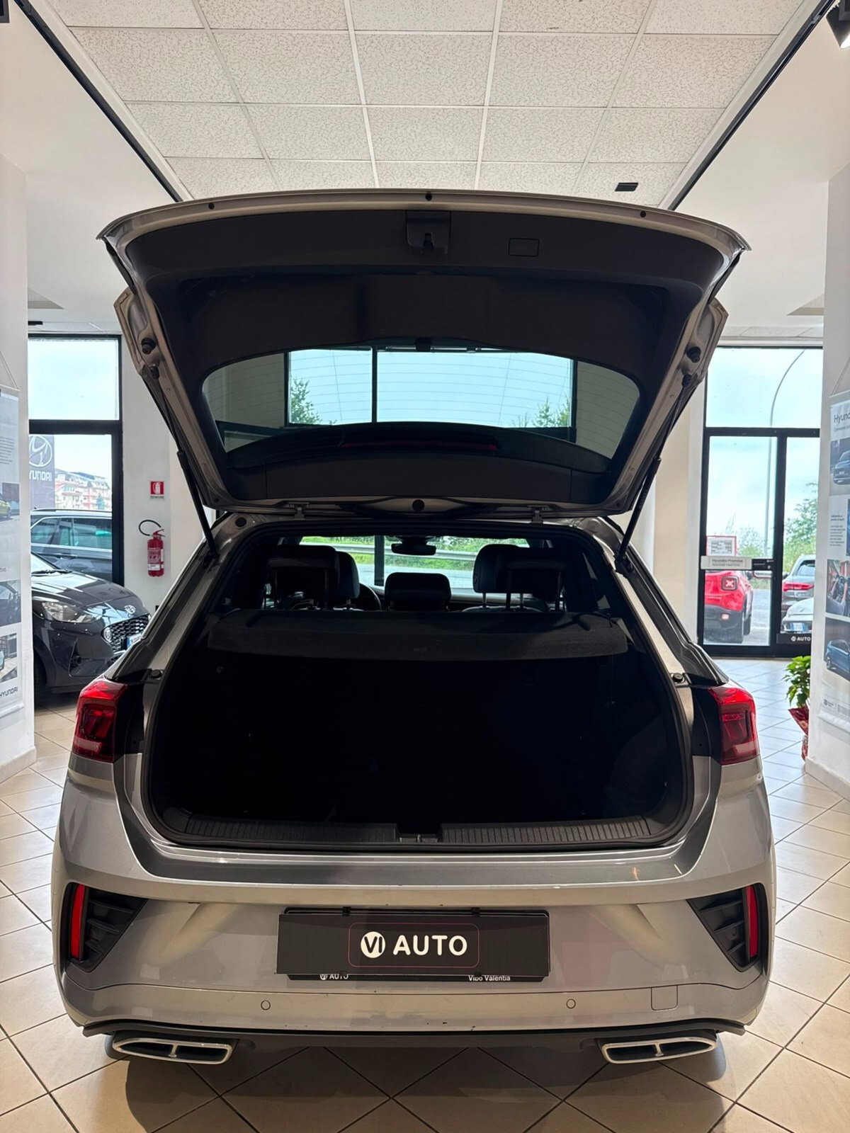 Volkswagen T-Roc 1.0 tsi R-Line 115cv (7)