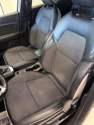 Renault Captur Blue dCi 95 CV Zen (10)