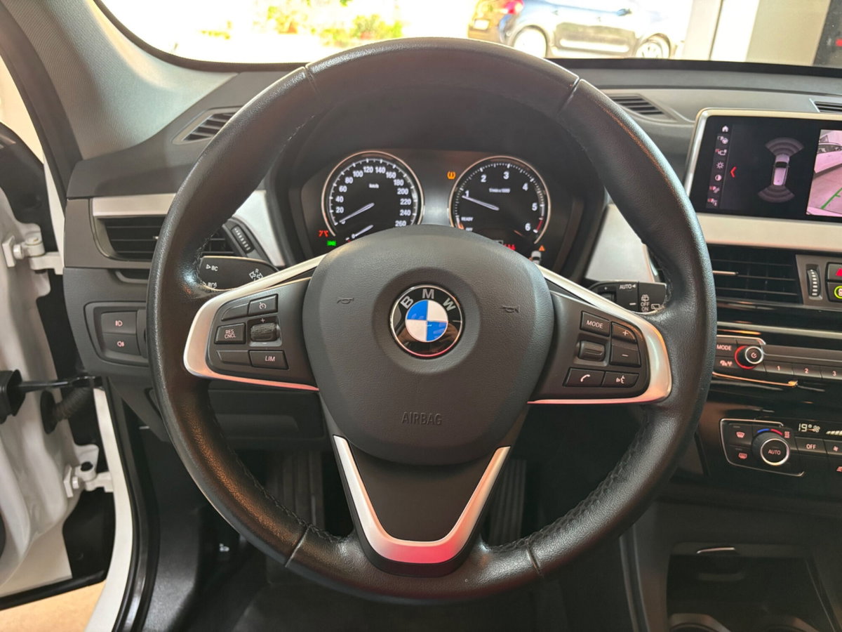 BMW X1 sDrive18d Business Advantage (8)