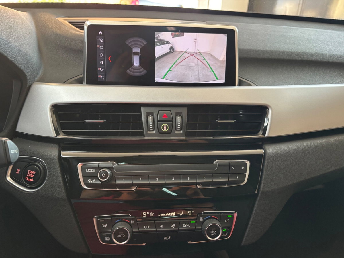BMW X1 sDrive18d Business Advantage (9)