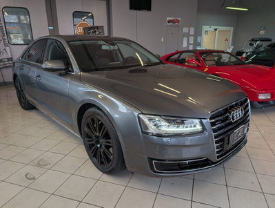 Audi A8 3.0 TDI 262 CV ultra quattro tiptronic usata