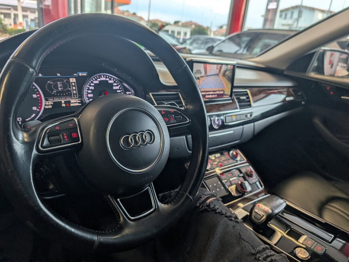 Audi A8 3.0 TDI 262 CV ultra quattro tiptronic (9)